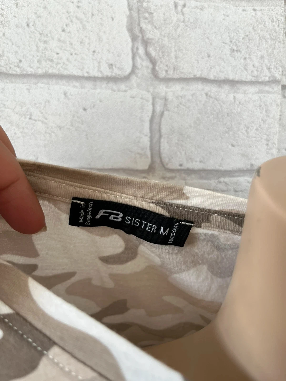 Camouflage T-shirt – Maat 38 – FB Sister – photo 2